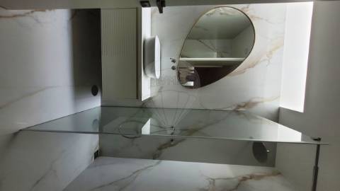 Moradia T4 para venda