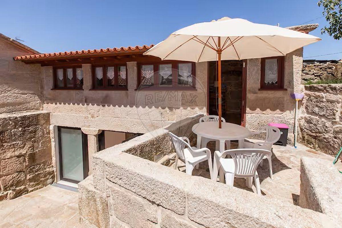 Moradia T2 para arrendamento