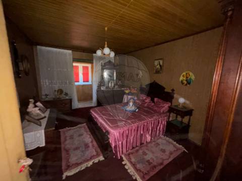 Moradia T4 para venda