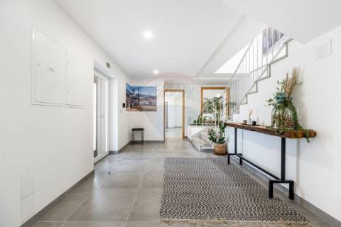 Moradia T4 para venda