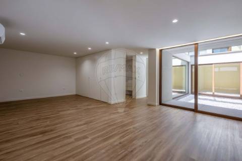 Moradia T4 para venda