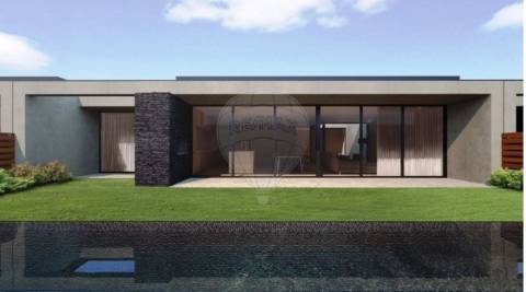 Moradia T4 para venda