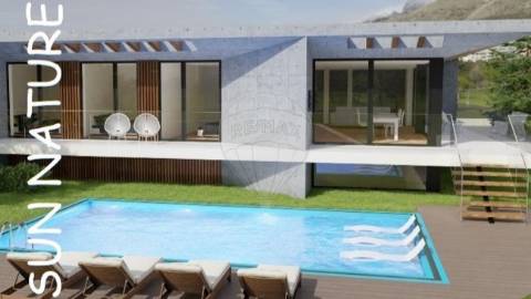 Moradia T4 para venda