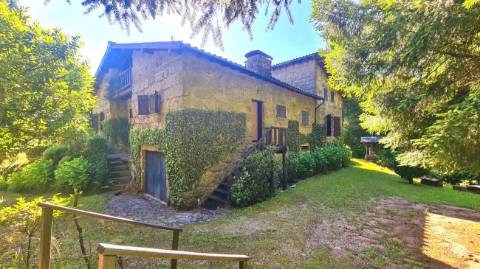 Moradia T5 para venda