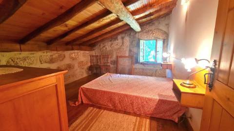 Moradia T5 para venda