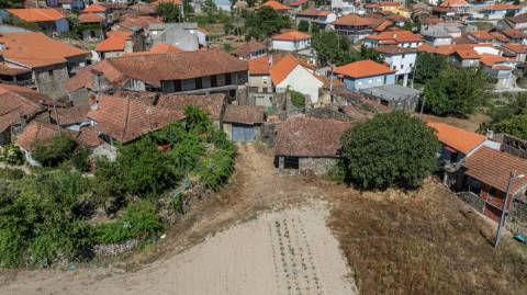 Moradia T4 para venda