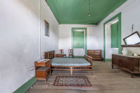 Moradia T4 para venda