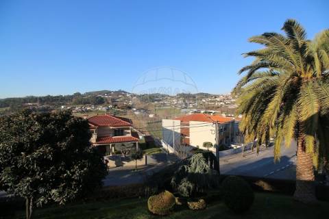 Moradia T5 para venda