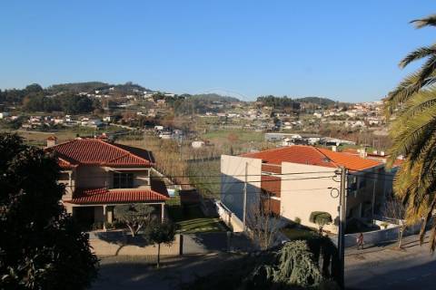 Moradia T5 para venda