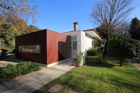 Moradia T4 para venda