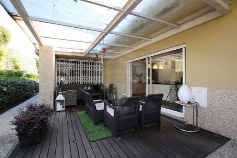 Moradia T4 para venda