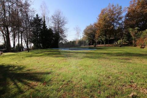 Moradia T4 para venda