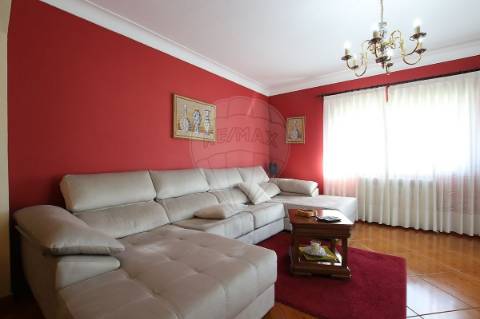 Moradia T3 para venda