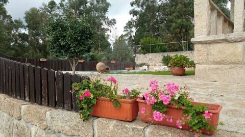 Moradia T4 para venda