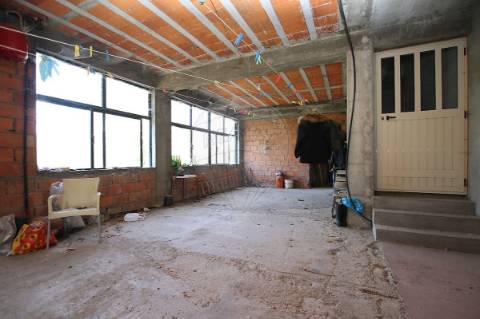 Moradia T4 para venda