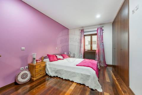 Moradia T4 para venda