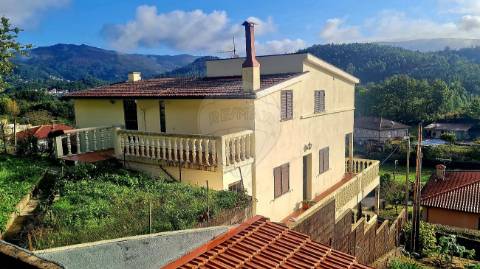 Moradia T6 para venda