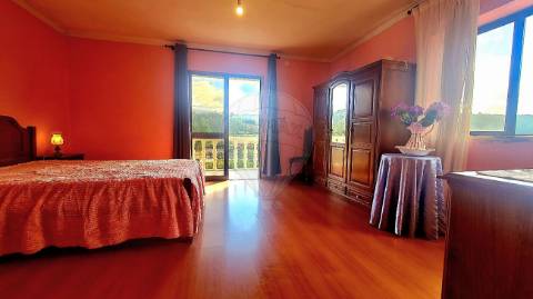 Moradia T6 para venda