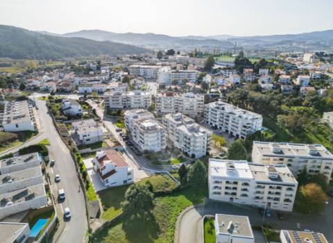 Moradia T5 para venda