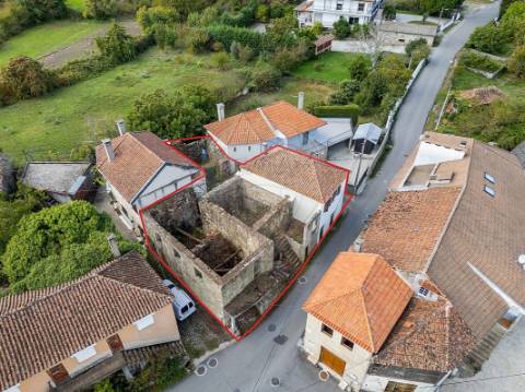 Moradia T5 para venda