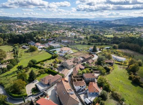 Moradia T5 para venda