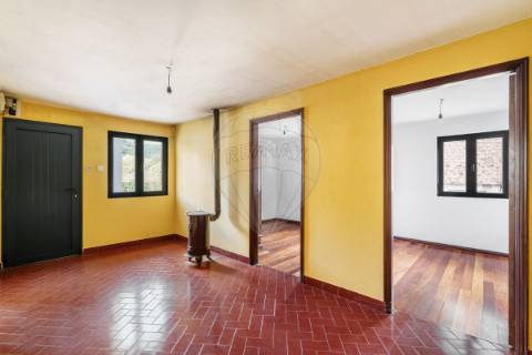 Moradia T5 para venda