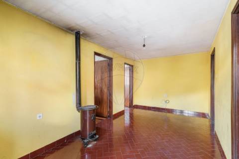 Moradia T5 para venda