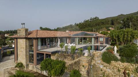 Moradia T7 para venda