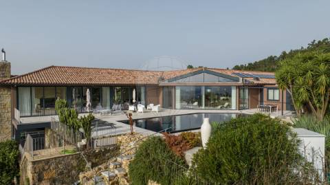 Moradia T7 para venda