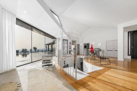 Moradia T7 para venda