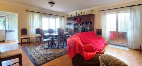 Moradia T7 para venda