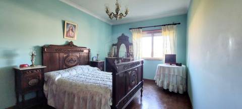 Moradia T7 para venda