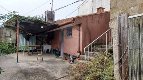 Moradia T4 para venda