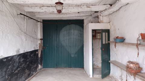 Moradia T4 para venda