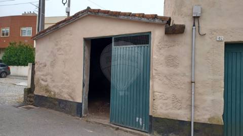 Moradia T4 para venda