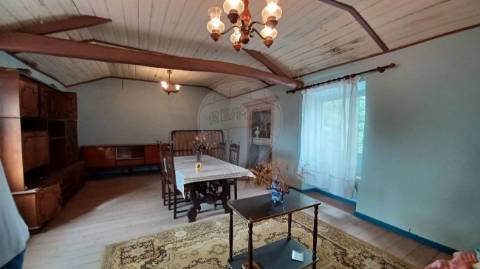 Moradia T4 para venda