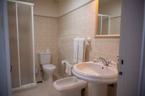 Moradia T4 para venda