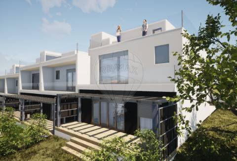 Moradia T4 para venda