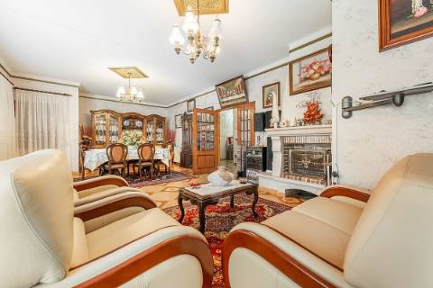 Moradia T5 para venda