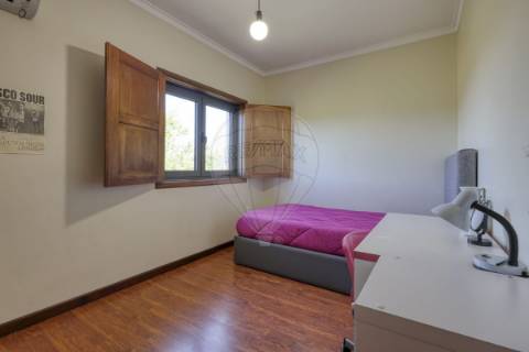 Moradia T4 para venda