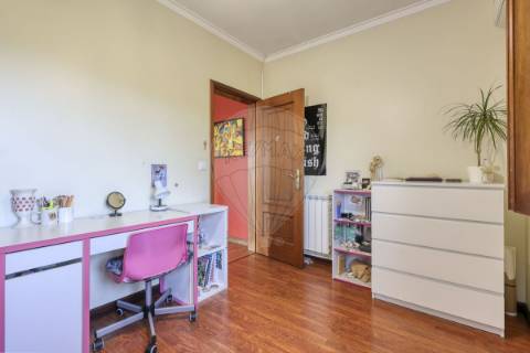 Moradia T4 para venda