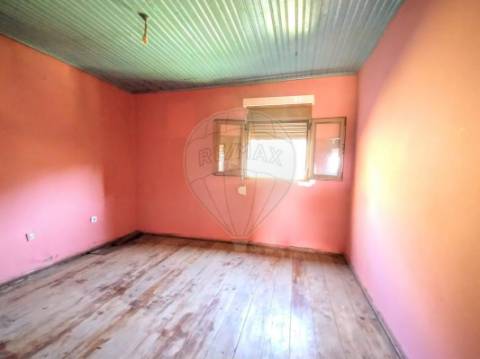 Moradia T2 para venda