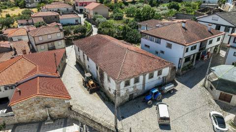 Moradia T6 para venda