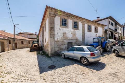 Moradia T6 para venda