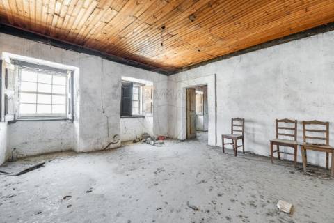 Moradia T6 para venda