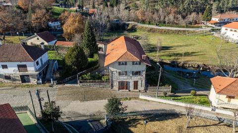 Moradia T11 para venda