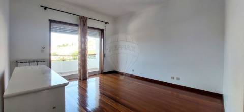 Moradia T3 para arrendamento