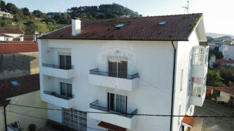 Moradia T3 para arrendamento