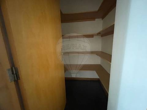 Apartamento T4 para venda