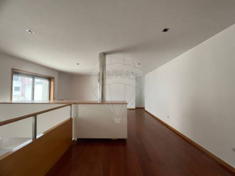 Apartamento T4 para venda